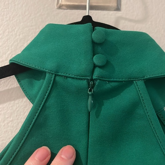 NWT superdown Tegan Wrap Mini Dress in Kelly Green - Picture 10 of 11